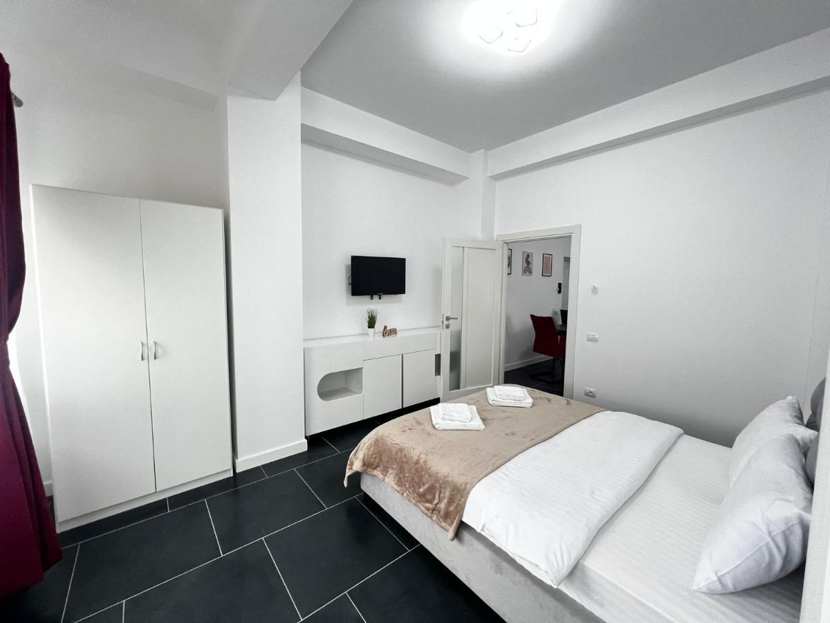 Marvellous Aparthotel With Master Apartments Suceava Exterior photo