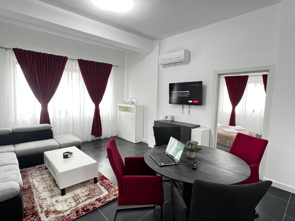 Marvellous Aparthotel With Master Apartments Suceava Exterior photo