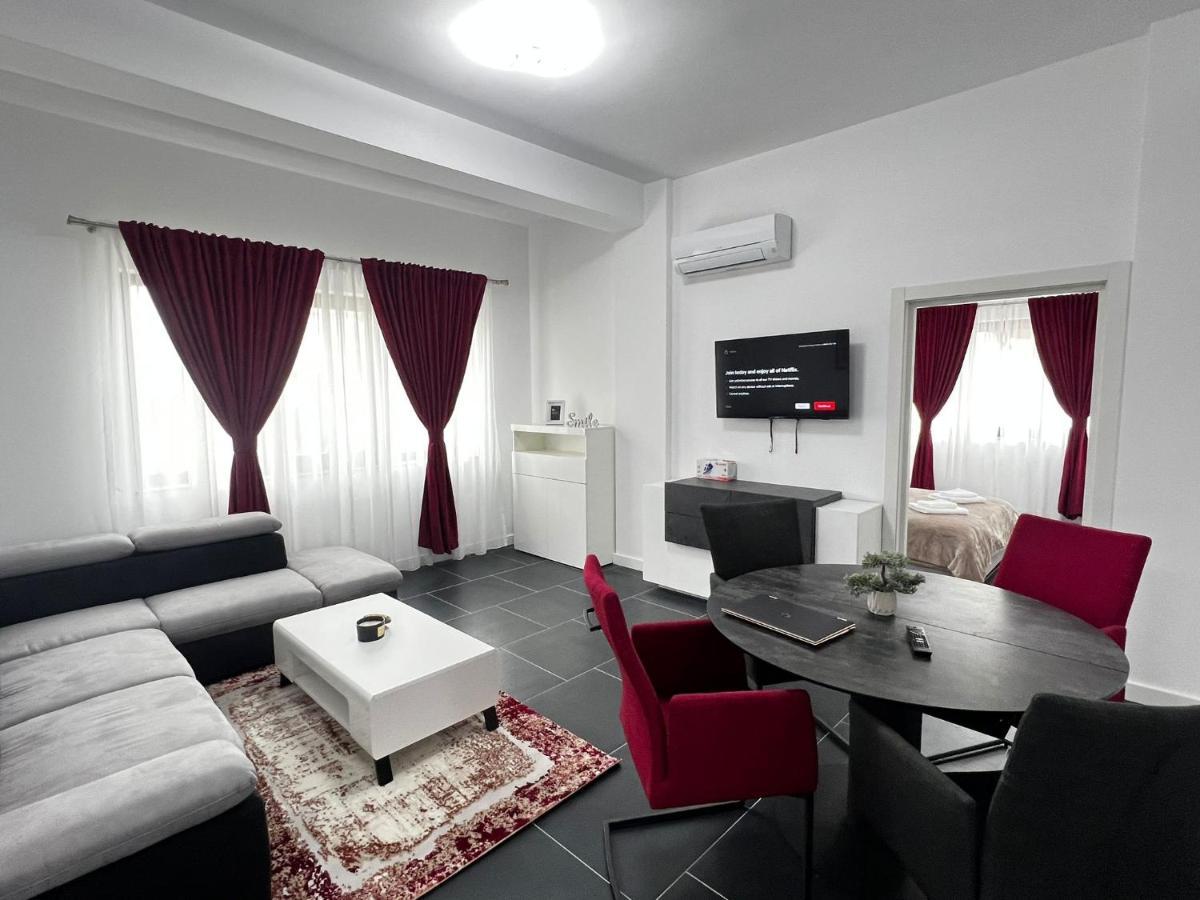 Marvellous Aparthotel With Master Apartments Suceava Exterior photo